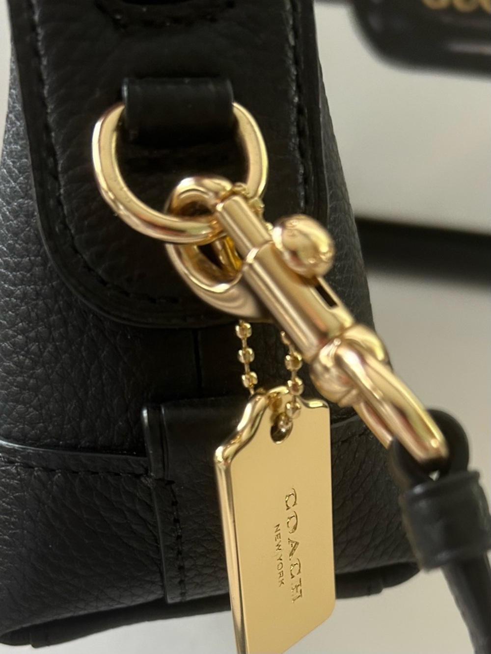 Coach Black Leather Crossbody Bag structured Camera Bag Gold Hardware - Picture 8 of 13